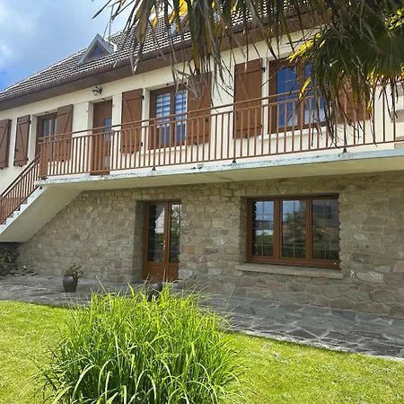 à 150m De La Villa